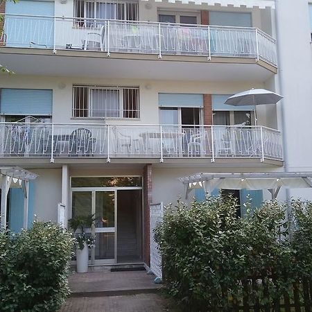 Casa Marialuigia - Appartamenti Solo Per Famiglie Lido di Jesolo Exterior foto
